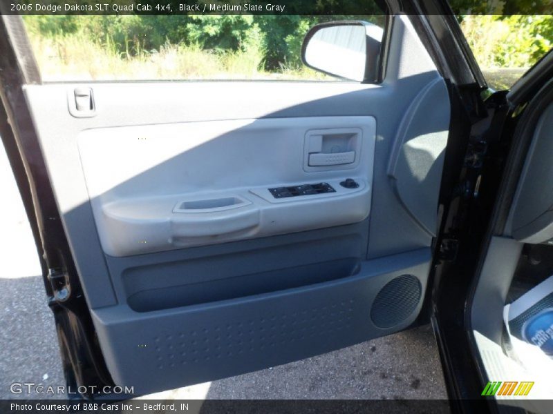 Black / Medium Slate Gray 2006 Dodge Dakota SLT Quad Cab 4x4