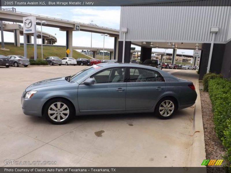 Blue Mirage Metallic / Ivory 2005 Toyota Avalon XLS