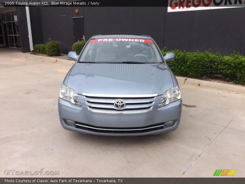 Blue Mirage Metallic / Ivory 2005 Toyota Avalon XLS