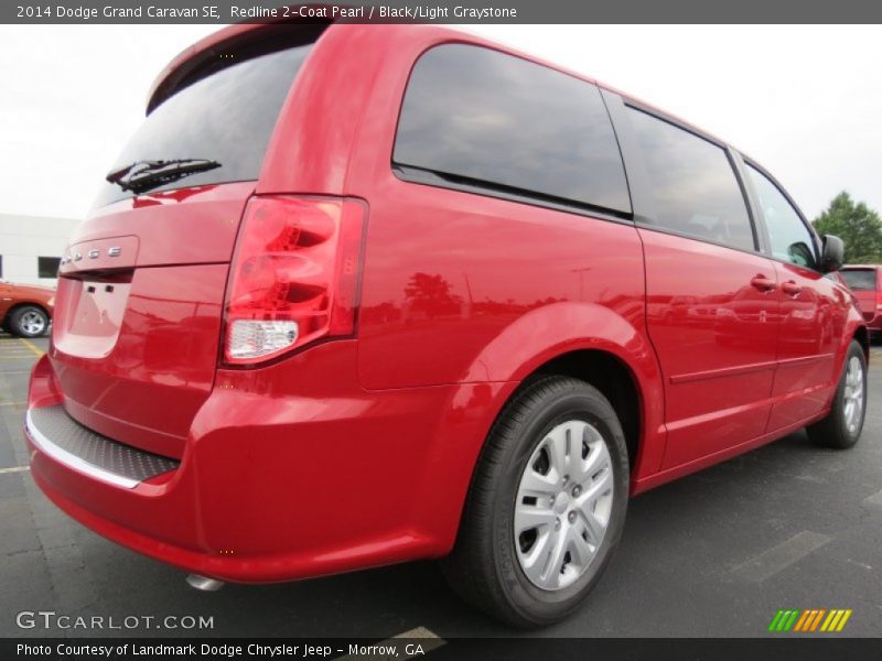 Redline 2-Coat Pearl / Black/Light Graystone 2014 Dodge Grand Caravan SE