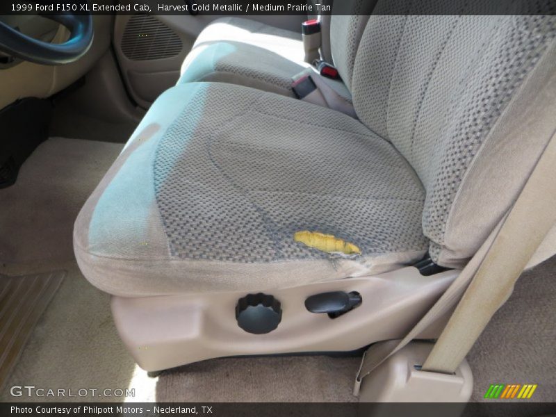Harvest Gold Metallic / Medium Prairie Tan 1999 Ford F150 XL Extended Cab