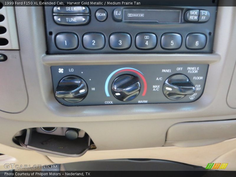 Harvest Gold Metallic / Medium Prairie Tan 1999 Ford F150 XL Extended Cab