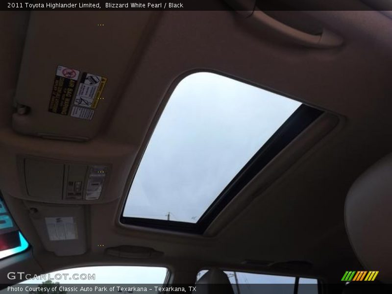 Blizzard White Pearl / Black 2011 Toyota Highlander Limited