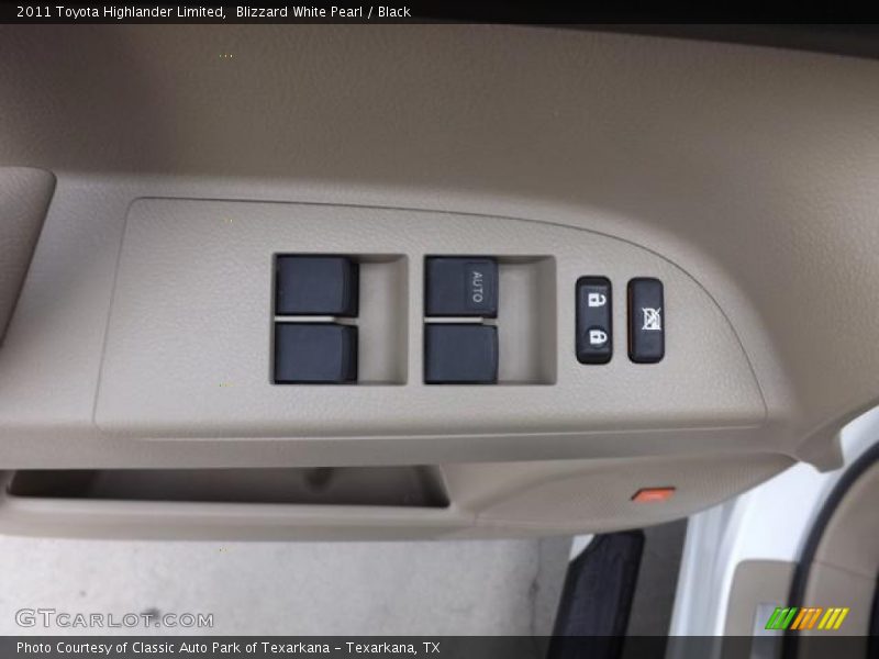 Blizzard White Pearl / Black 2011 Toyota Highlander Limited