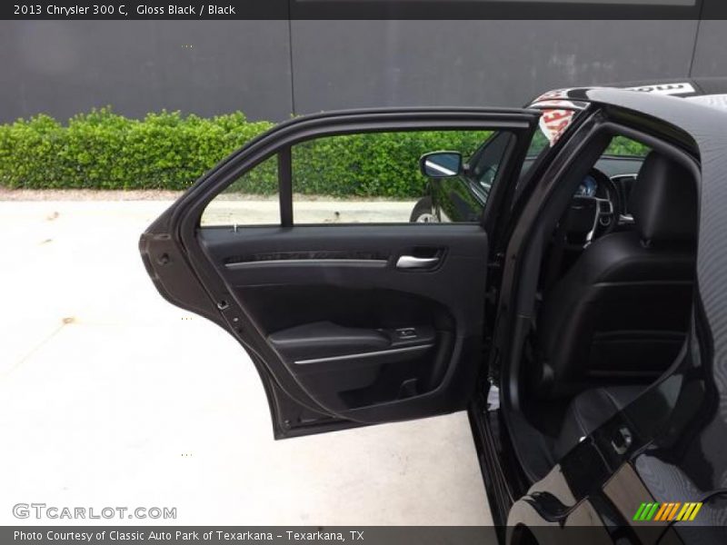 Gloss Black / Black 2013 Chrysler 300 C