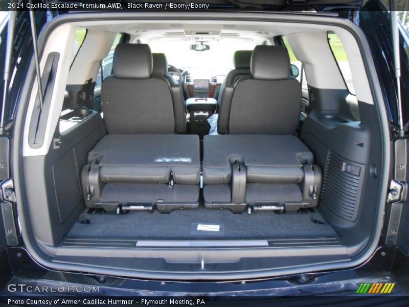  2014 Escalade Premium AWD Trunk