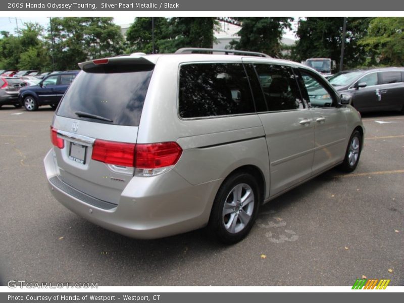 Silver Pearl Metallic / Black 2009 Honda Odyssey Touring