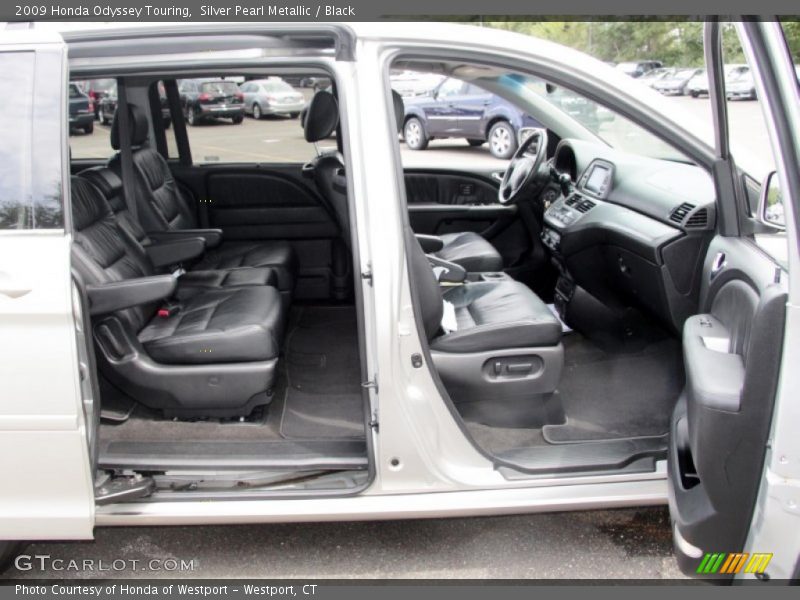 Silver Pearl Metallic / Black 2009 Honda Odyssey Touring