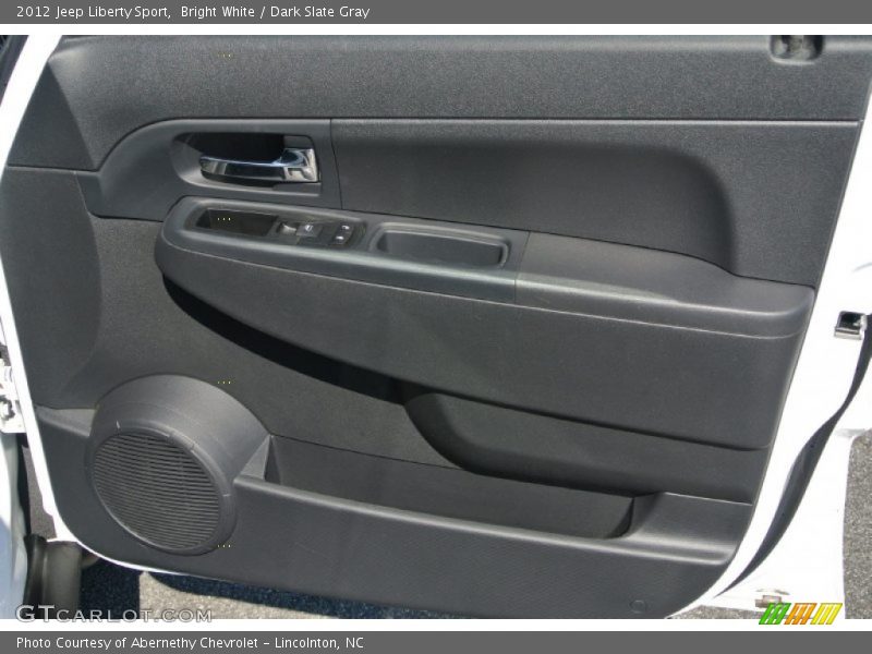 Bright White / Dark Slate Gray 2012 Jeep Liberty Sport