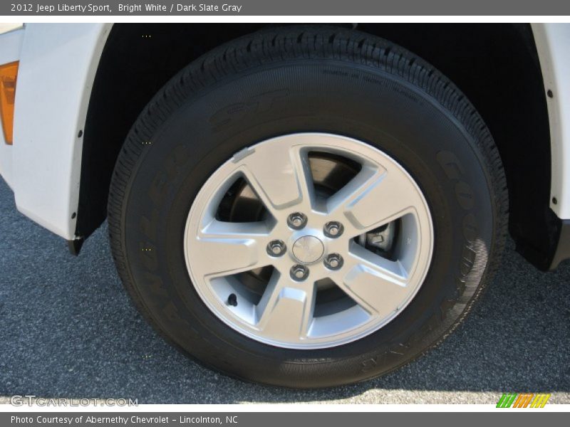 Bright White / Dark Slate Gray 2012 Jeep Liberty Sport