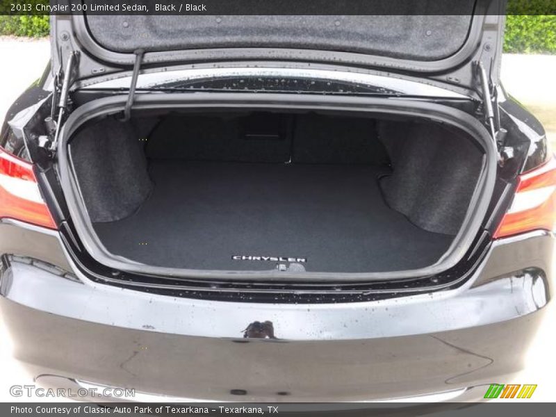 Black / Black 2013 Chrysler 200 Limited Sedan
