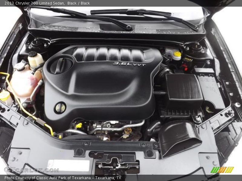 Black / Black 2013 Chrysler 200 Limited Sedan
