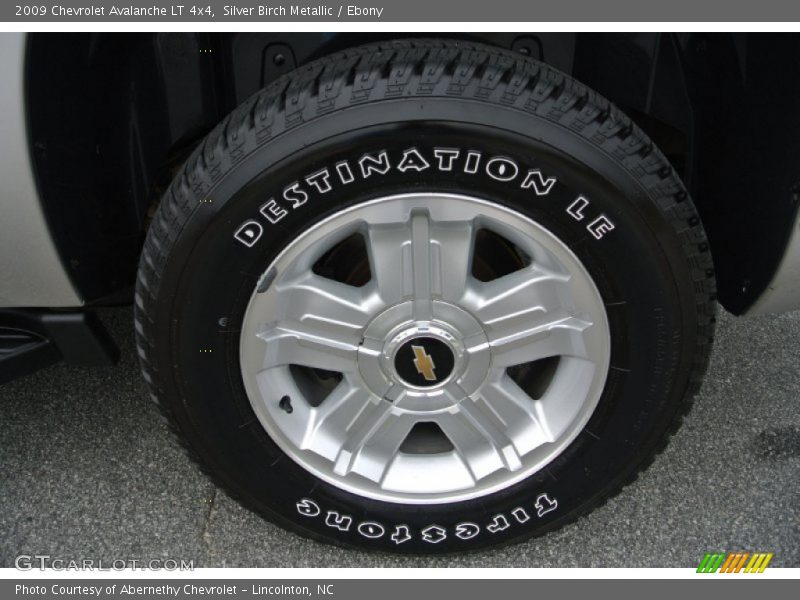 Silver Birch Metallic / Ebony 2009 Chevrolet Avalanche LT 4x4