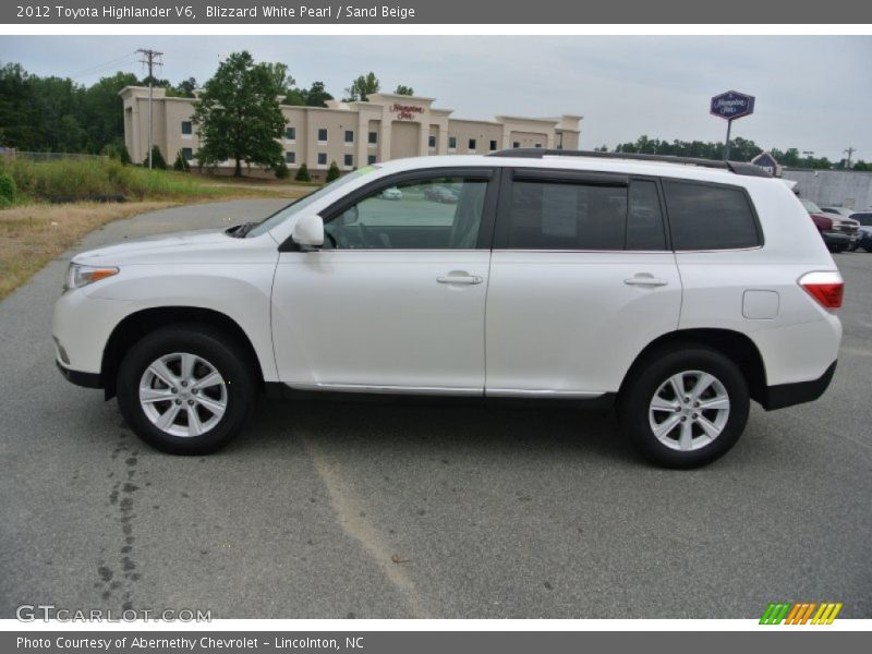 Blizzard White Pearl / Sand Beige 2012 Toyota Highlander V6