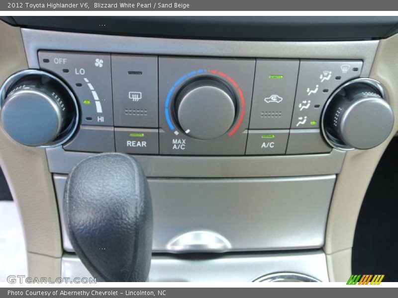 Blizzard White Pearl / Sand Beige 2012 Toyota Highlander V6