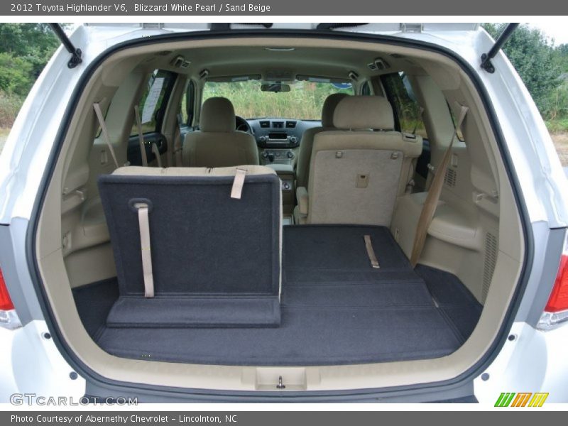 Blizzard White Pearl / Sand Beige 2012 Toyota Highlander V6