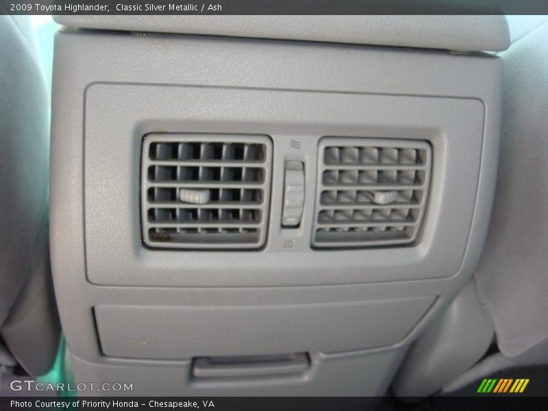 Classic Silver Metallic / Ash 2009 Toyota Highlander