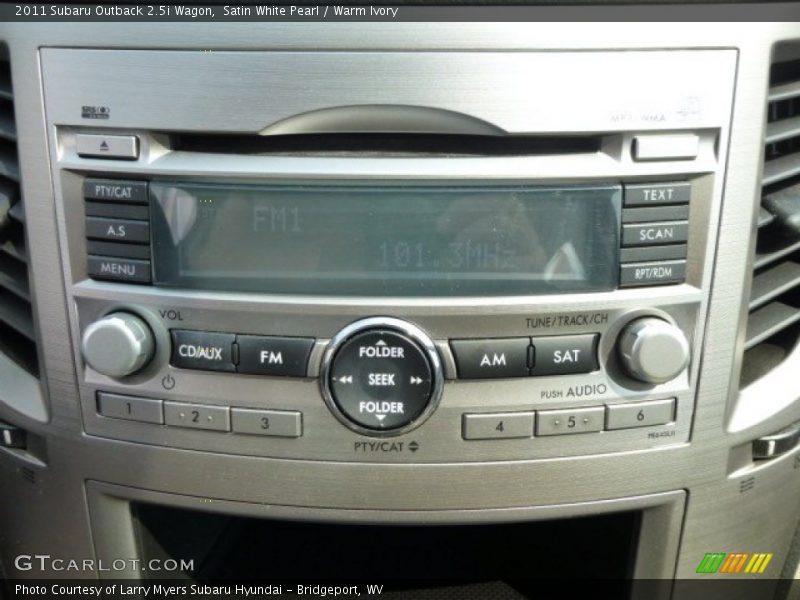 Satin White Pearl / Warm Ivory 2011 Subaru Outback 2.5i Wagon