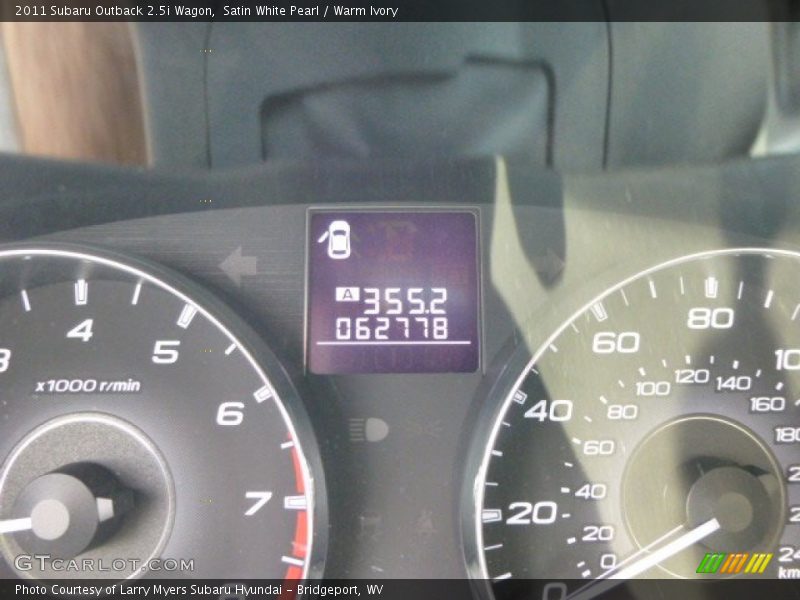 Satin White Pearl / Warm Ivory 2011 Subaru Outback 2.5i Wagon