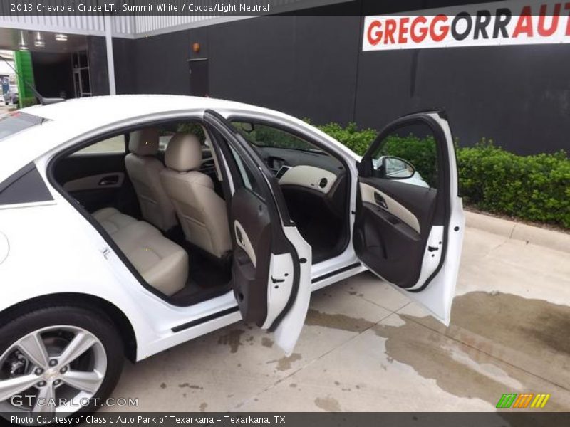 Summit White / Cocoa/Light Neutral 2013 Chevrolet Cruze LT