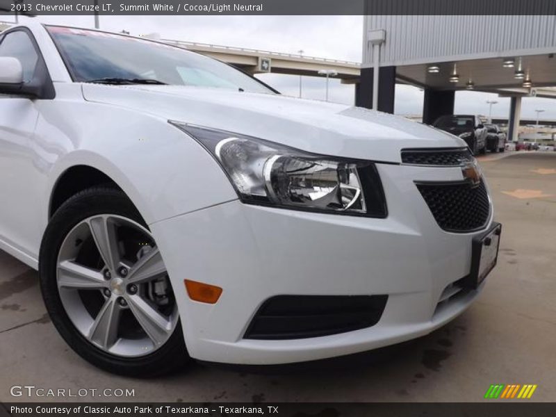 Summit White / Cocoa/Light Neutral 2013 Chevrolet Cruze LT