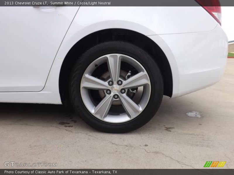 Summit White / Cocoa/Light Neutral 2013 Chevrolet Cruze LT