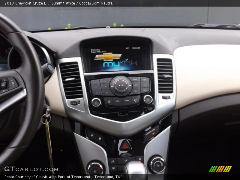 Summit White / Cocoa/Light Neutral 2013 Chevrolet Cruze LT