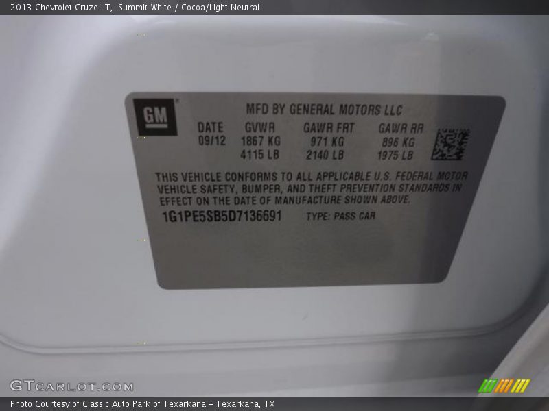Summit White / Cocoa/Light Neutral 2013 Chevrolet Cruze LT