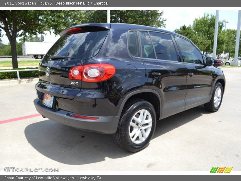 Deep Black Metallic / Charcoal 2011 Volkswagen Tiguan S
