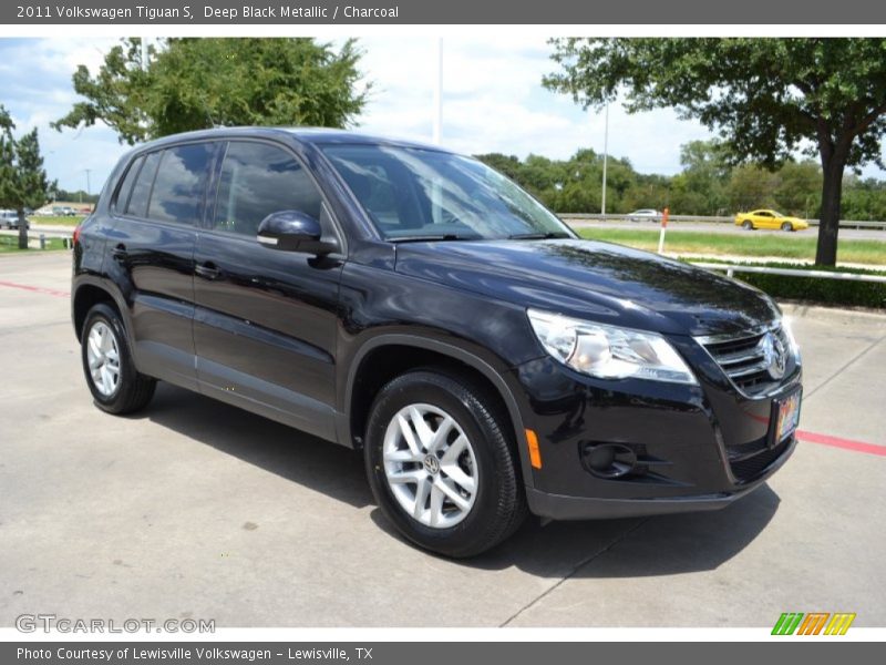 Deep Black Metallic / Charcoal 2011 Volkswagen Tiguan S