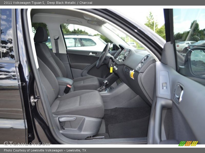 Deep Black Metallic / Charcoal 2011 Volkswagen Tiguan S