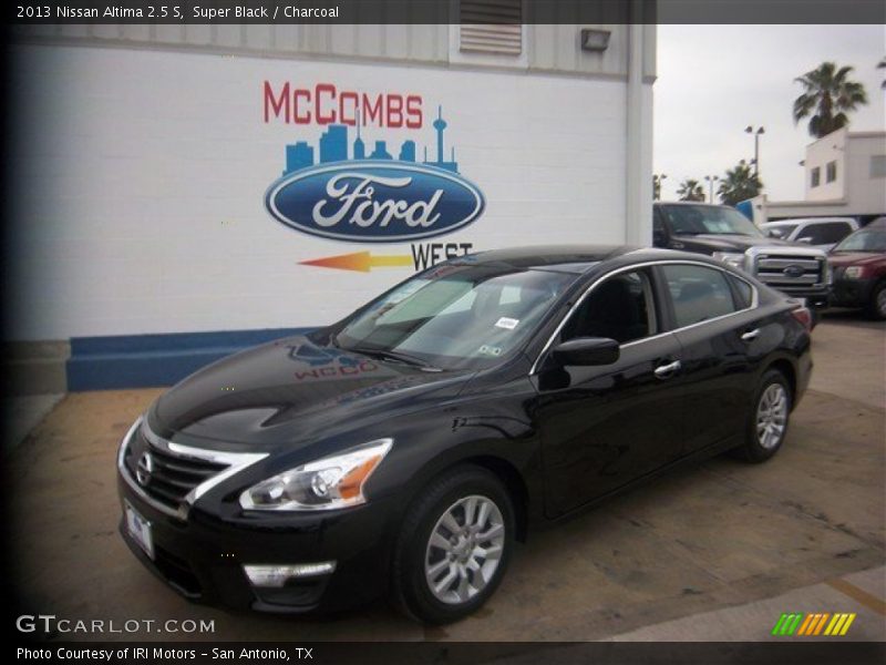 Super Black / Charcoal 2013 Nissan Altima 2.5 S
