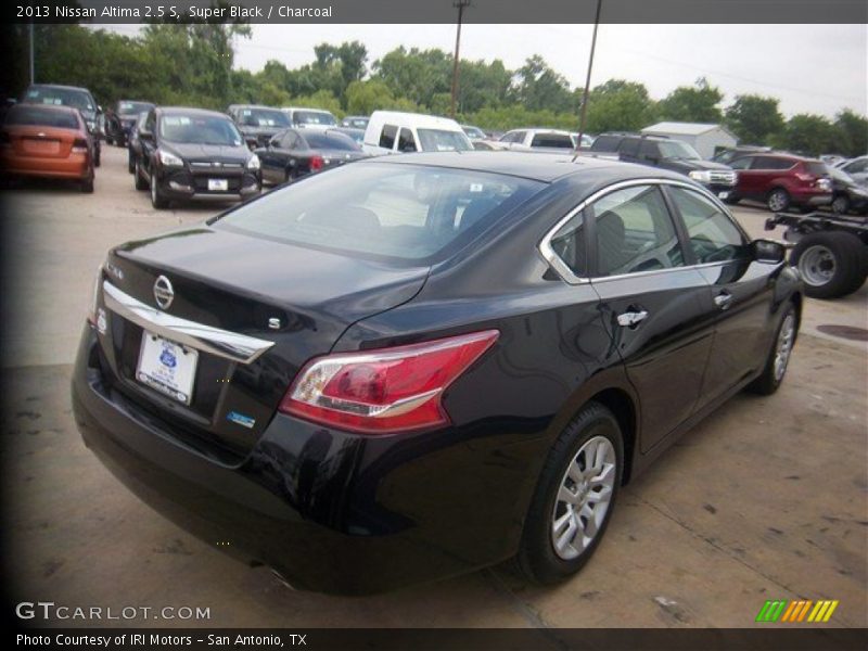 Super Black / Charcoal 2013 Nissan Altima 2.5 S