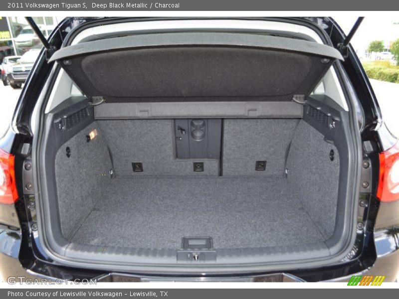 Deep Black Metallic / Charcoal 2011 Volkswagen Tiguan S