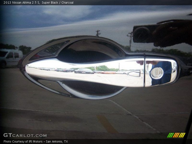 Super Black / Charcoal 2013 Nissan Altima 2.5 S