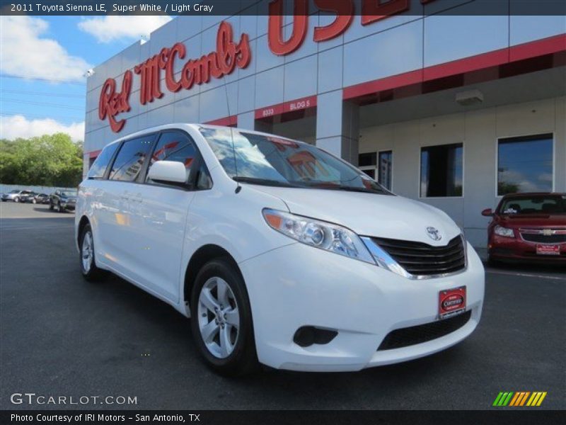 Super White / Light Gray 2011 Toyota Sienna LE