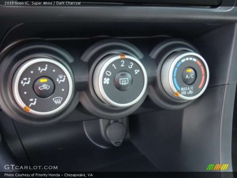 Super White / Dark Charcoal 2013 Scion tC