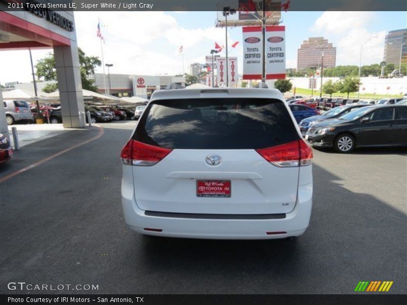 Super White / Light Gray 2011 Toyota Sienna LE
