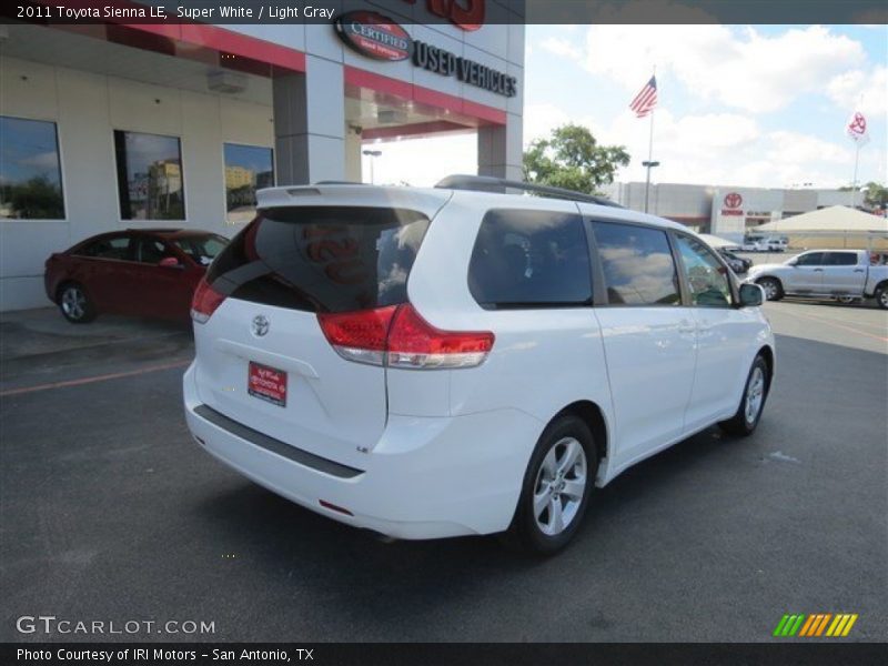 Super White / Light Gray 2011 Toyota Sienna LE