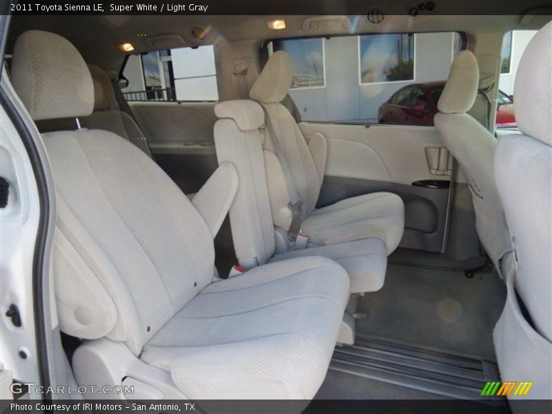 Super White / Light Gray 2011 Toyota Sienna LE