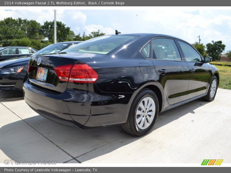 Black / Cornsilk Beige 2014 Volkswagen Passat 2.5L Wolfsburg Edition