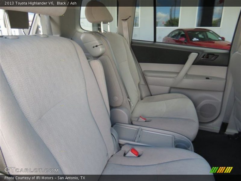 Black / Ash 2013 Toyota Highlander V6