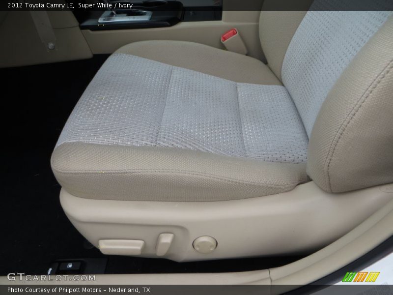 Super White / Ivory 2012 Toyota Camry LE