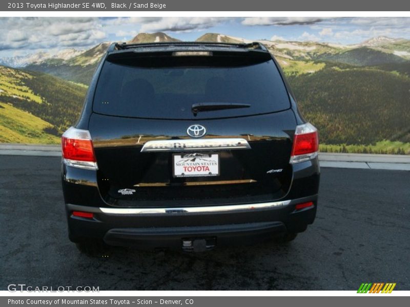 Black / Sand Beige 2013 Toyota Highlander SE 4WD
