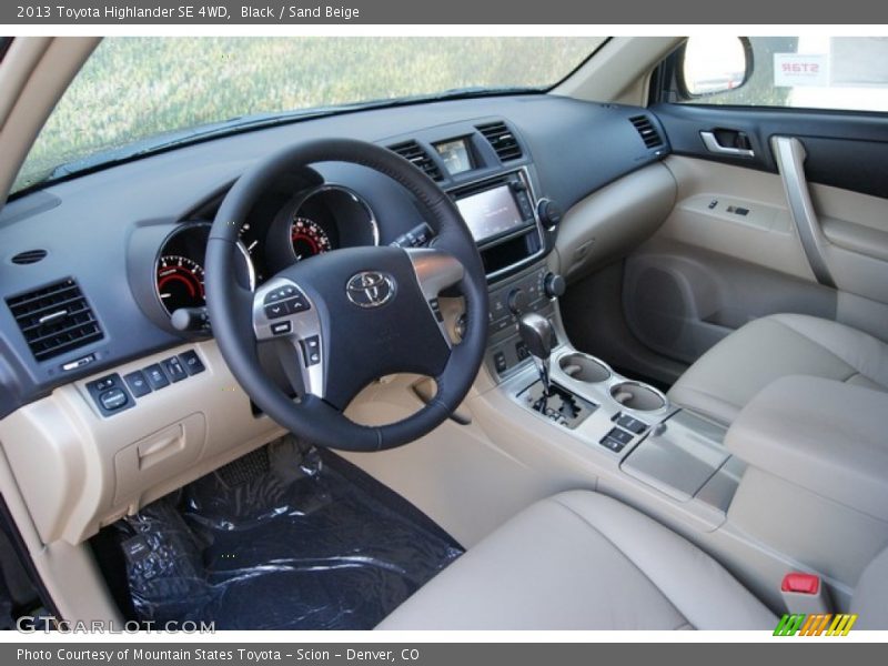 Black / Sand Beige 2013 Toyota Highlander SE 4WD