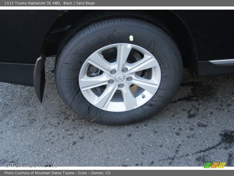 Black / Sand Beige 2013 Toyota Highlander SE 4WD