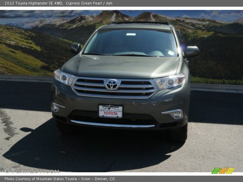 Cypress Green Pearl / Ash 2013 Toyota Highlander SE 4WD