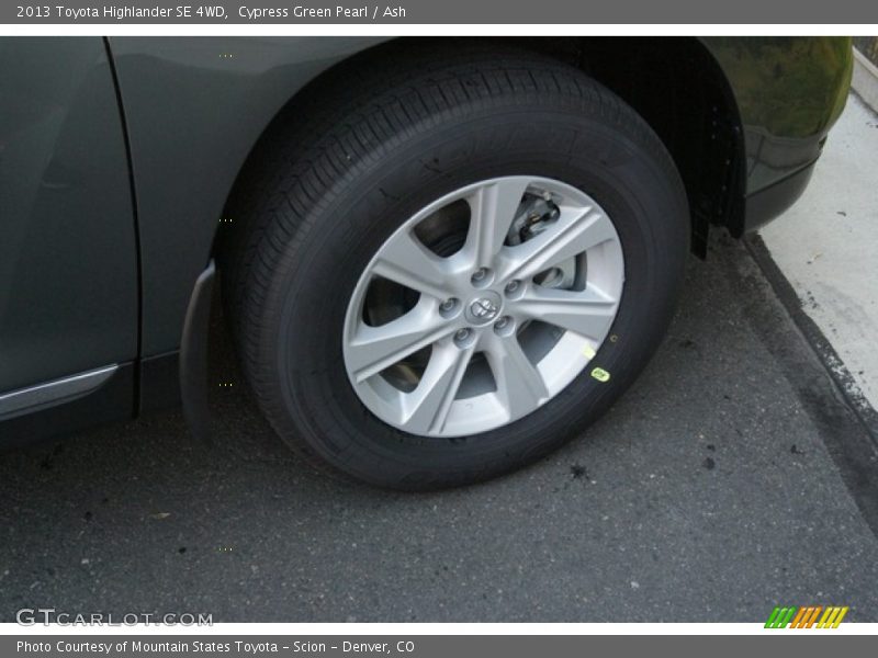 Cypress Green Pearl / Ash 2013 Toyota Highlander SE 4WD