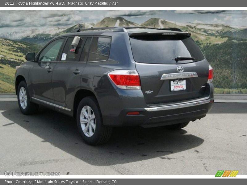 Magnetic Gray Metallic / Ash 2013 Toyota Highlander V6 4WD