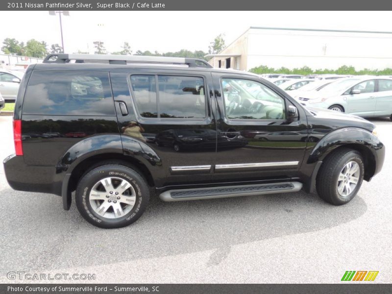 Super Black / Cafe Latte 2011 Nissan Pathfinder Silver